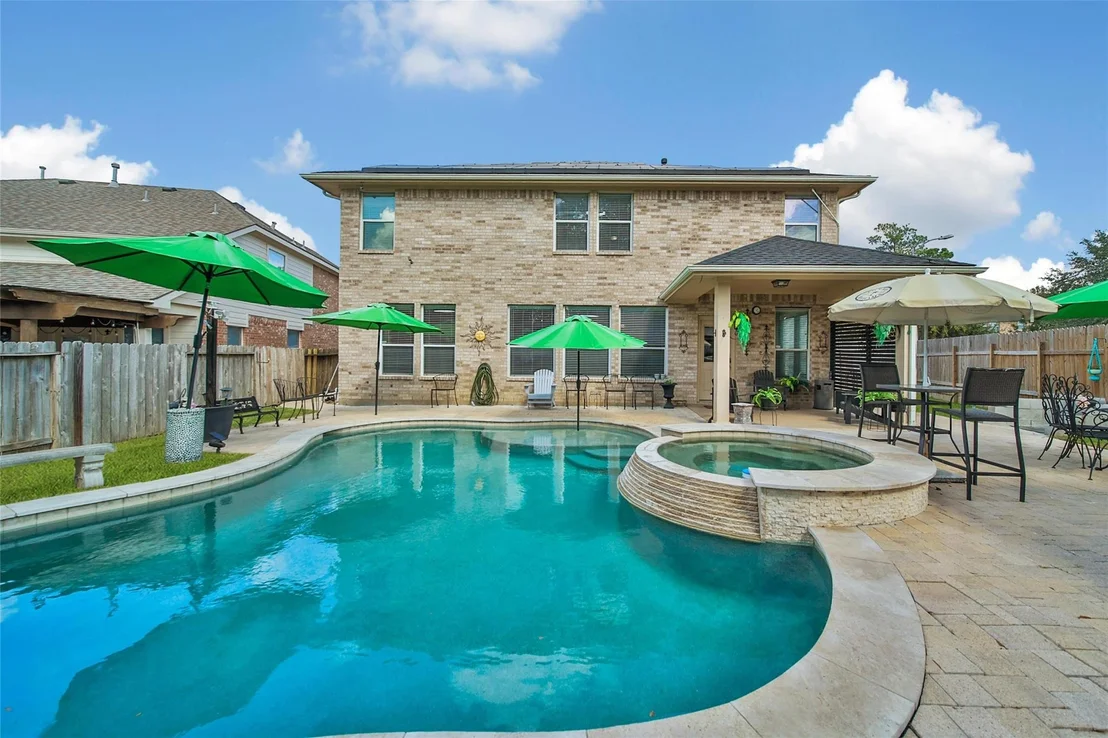 Photo of 18827 Squirrel Oaks Drive