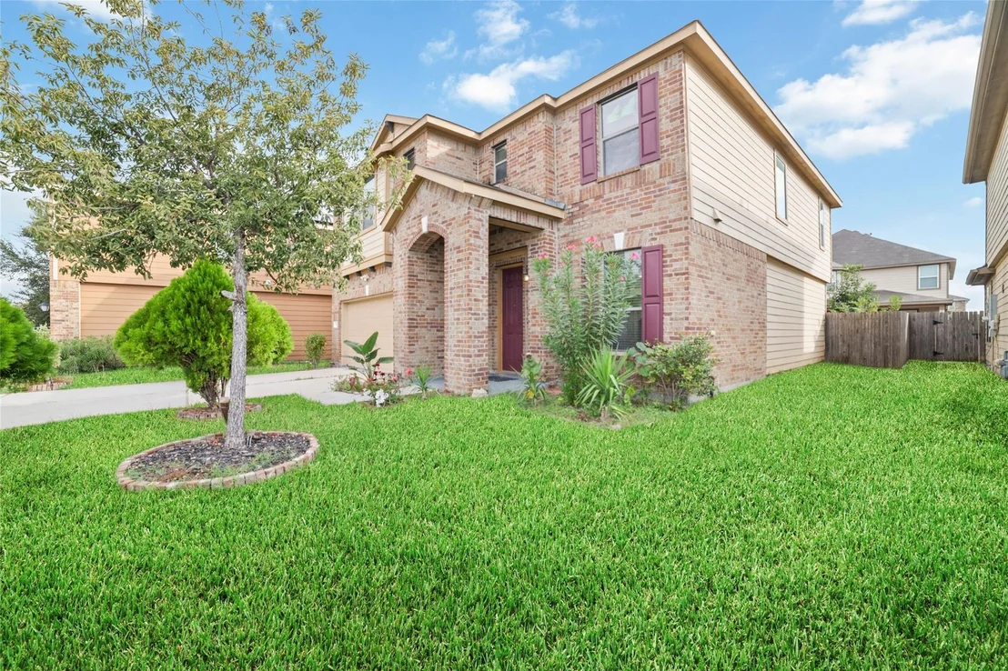Photo of 2706 Redwing Grove Way