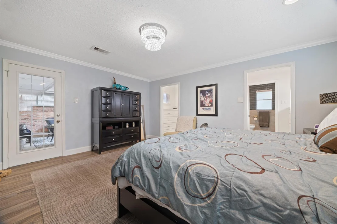Photo of 971 Curtin Street