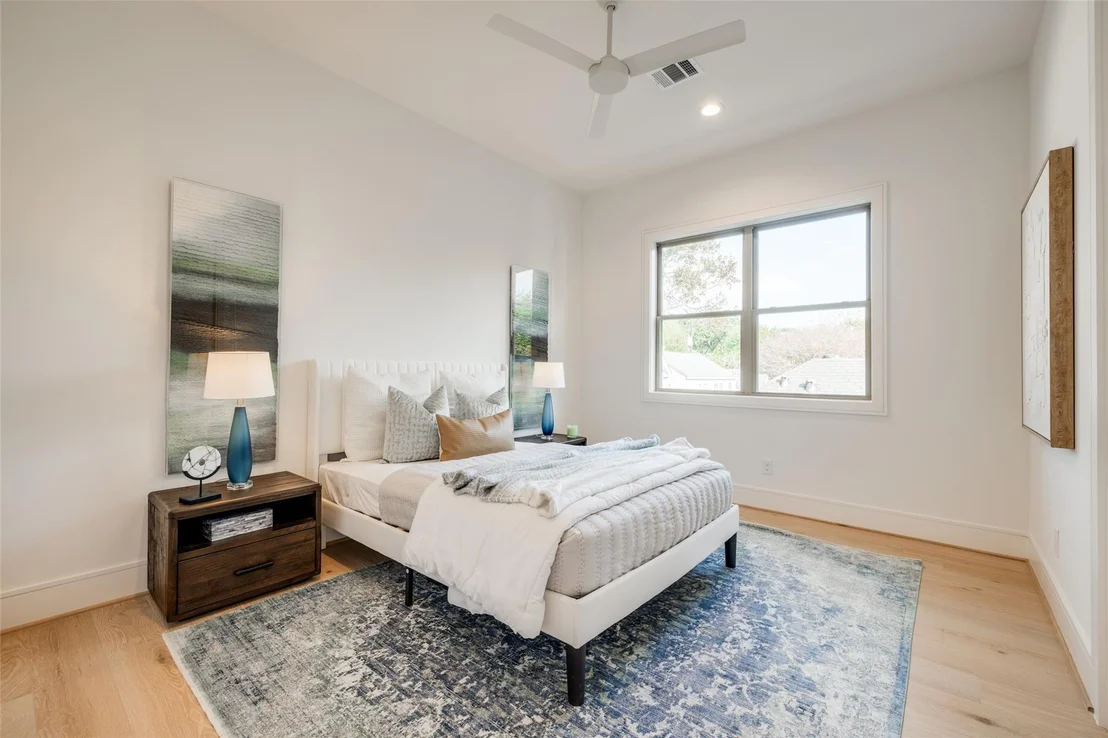 Photo of 2332 South Blvd Boulevard