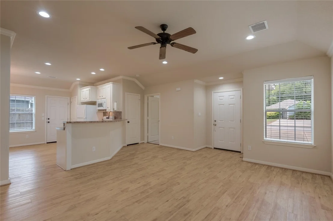 Photo of 112 Bernice Drive
