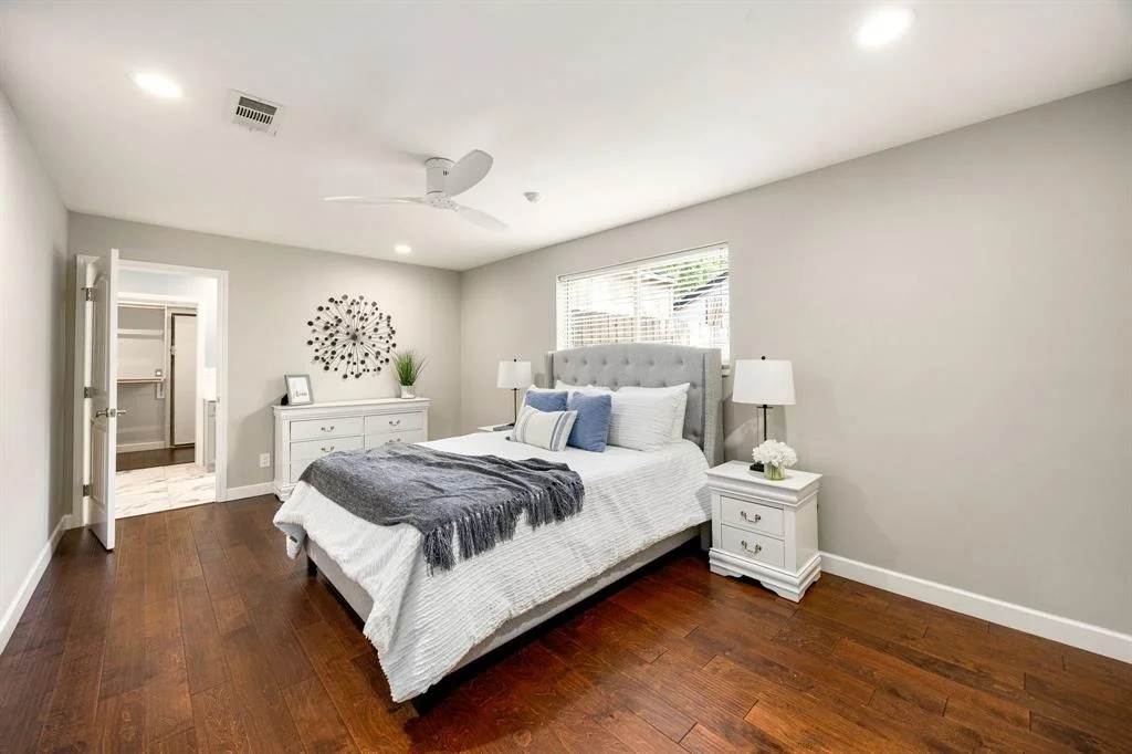 Photo of 10718 Dunlap Street