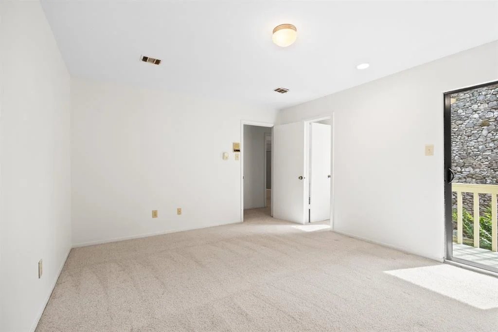 Photo of 3023 Willowbend Road