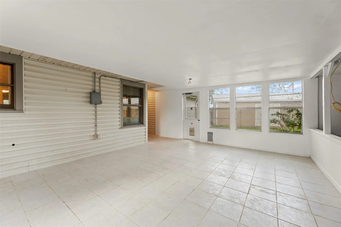 Photo of 1327 Hodges Lane
