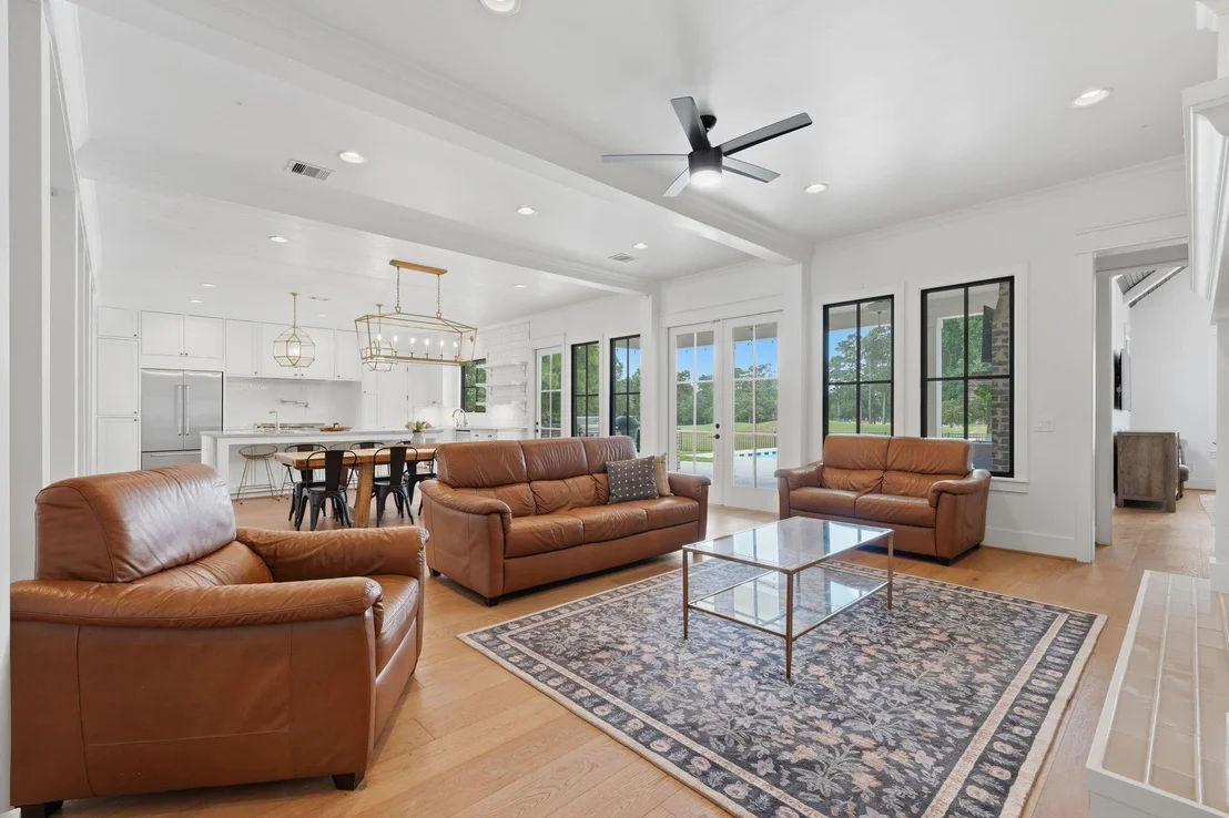 Photo of 6533 Auburn Lakes Drive