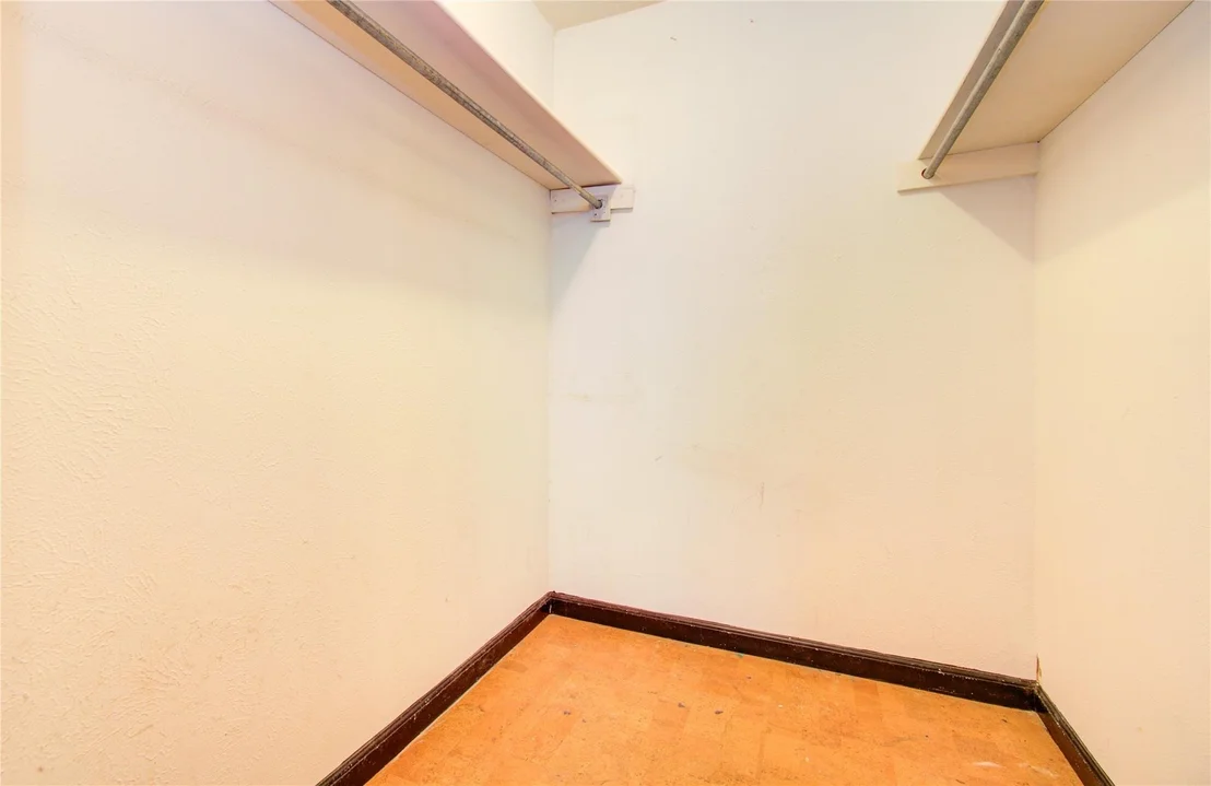 Photo of 8014 Streamside Drive