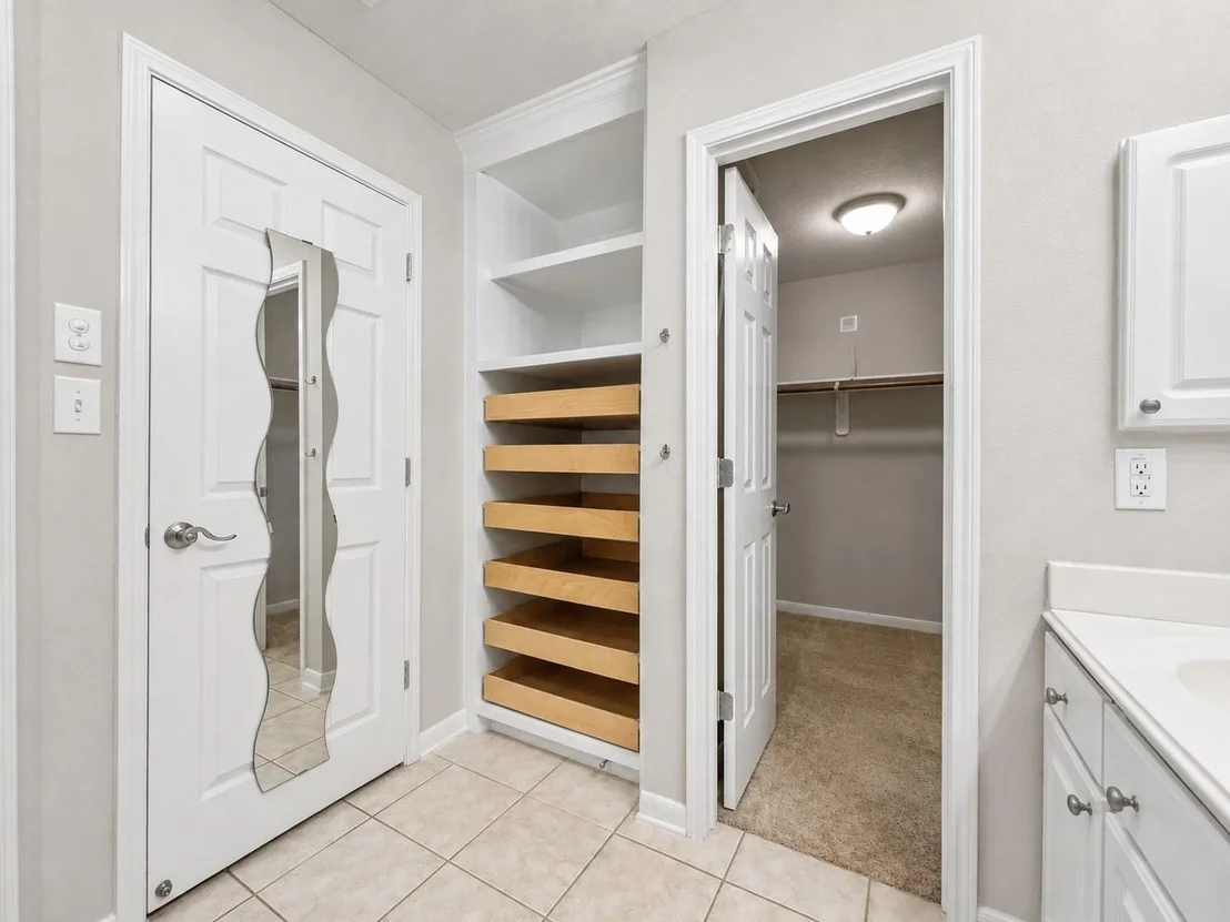 Photo of 9890 Wing Street
