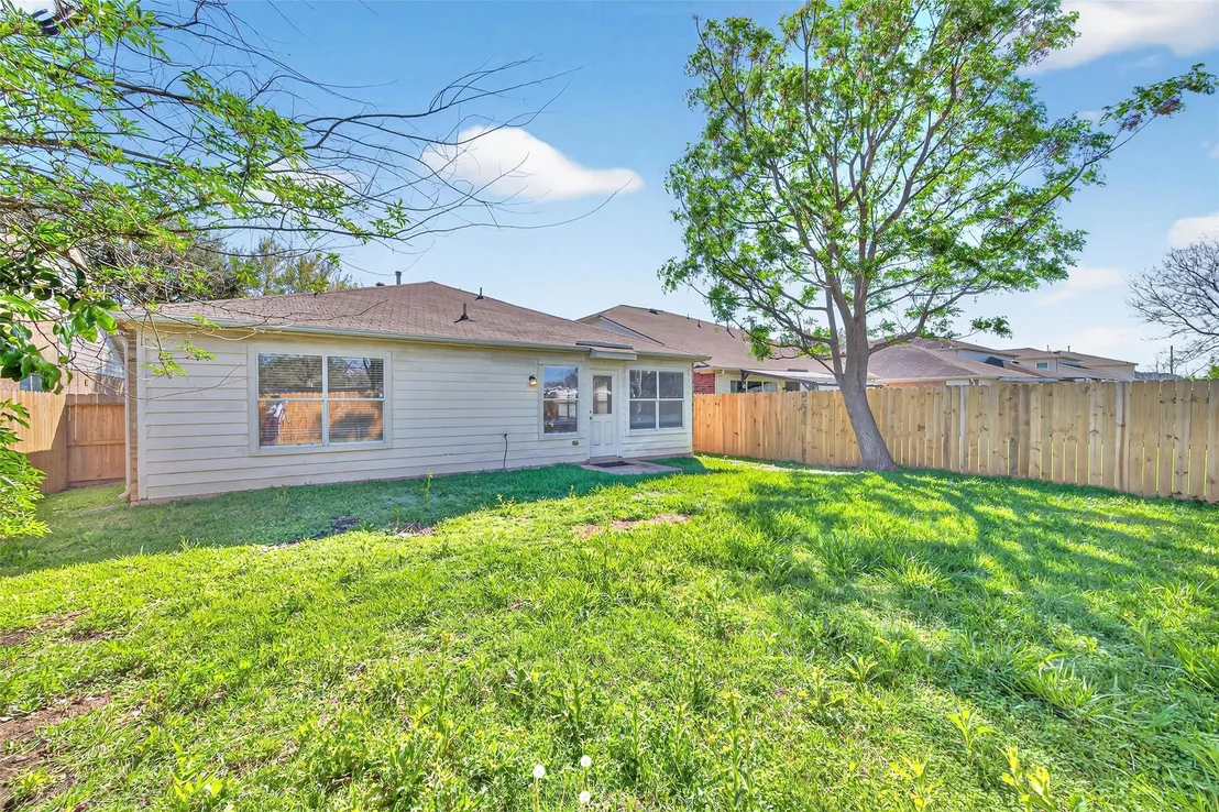Photo of 10614 Sugar Trace Drive