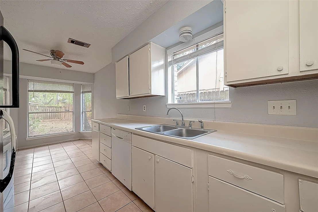 Photo of 7035 Foxfield Lane