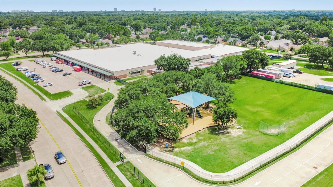 Photo of 4805 Whispering Falls Drive