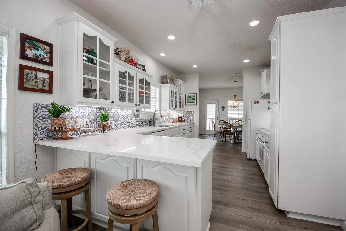 Photo of 1504 W Bayshore Drive