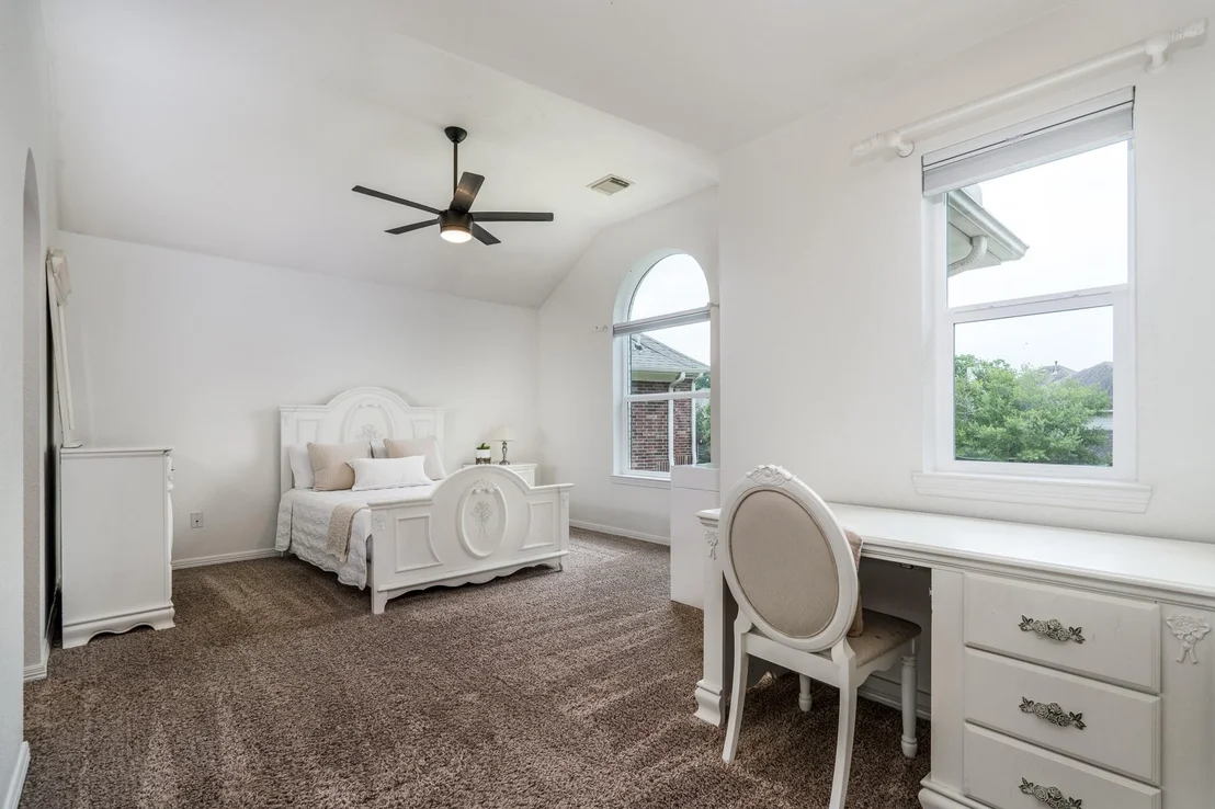 Photo of 15903 Lake Loop Drive