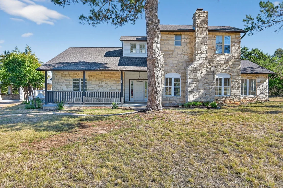 Photo of 300 Fawn Lane