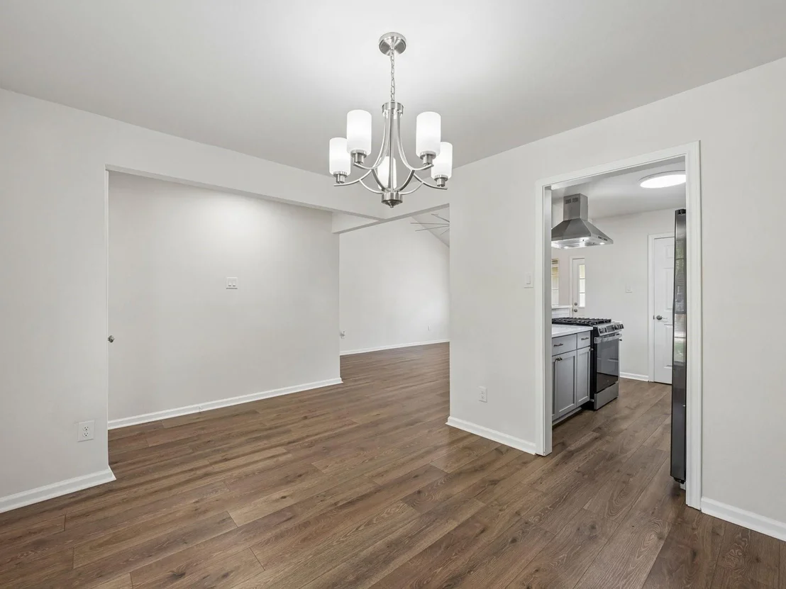 Photo of 7110 Log View Drive