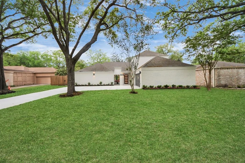 Photo of 11930 Pebble Rock Drive