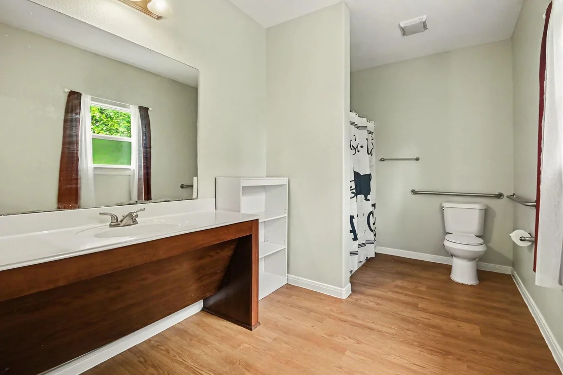 Photo of 5813 David Street