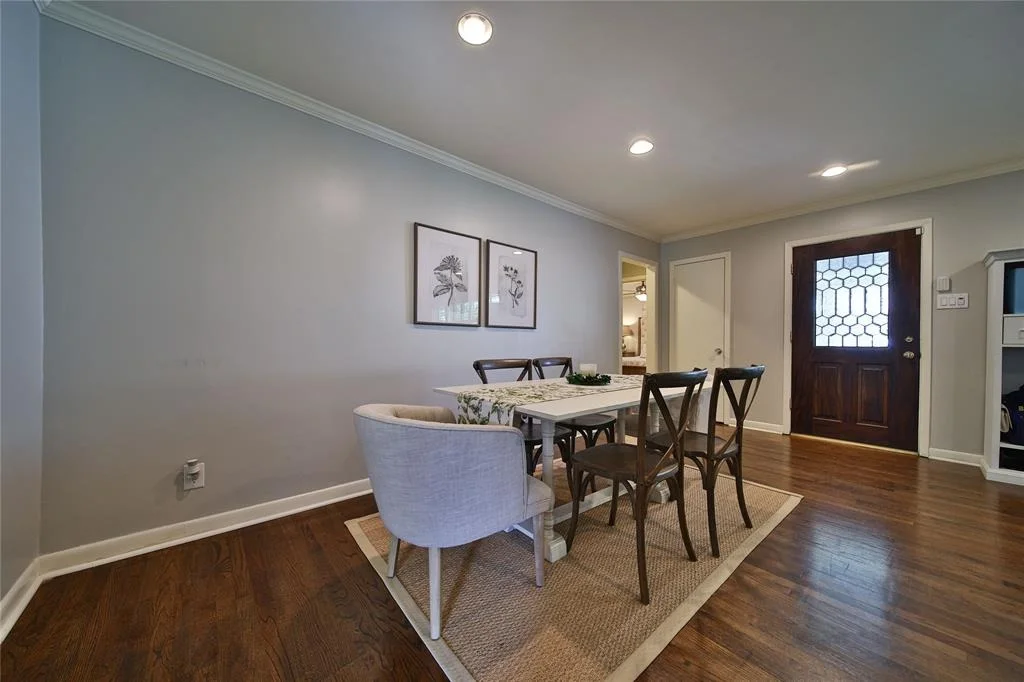 Photo of 1626 Springwood Drive