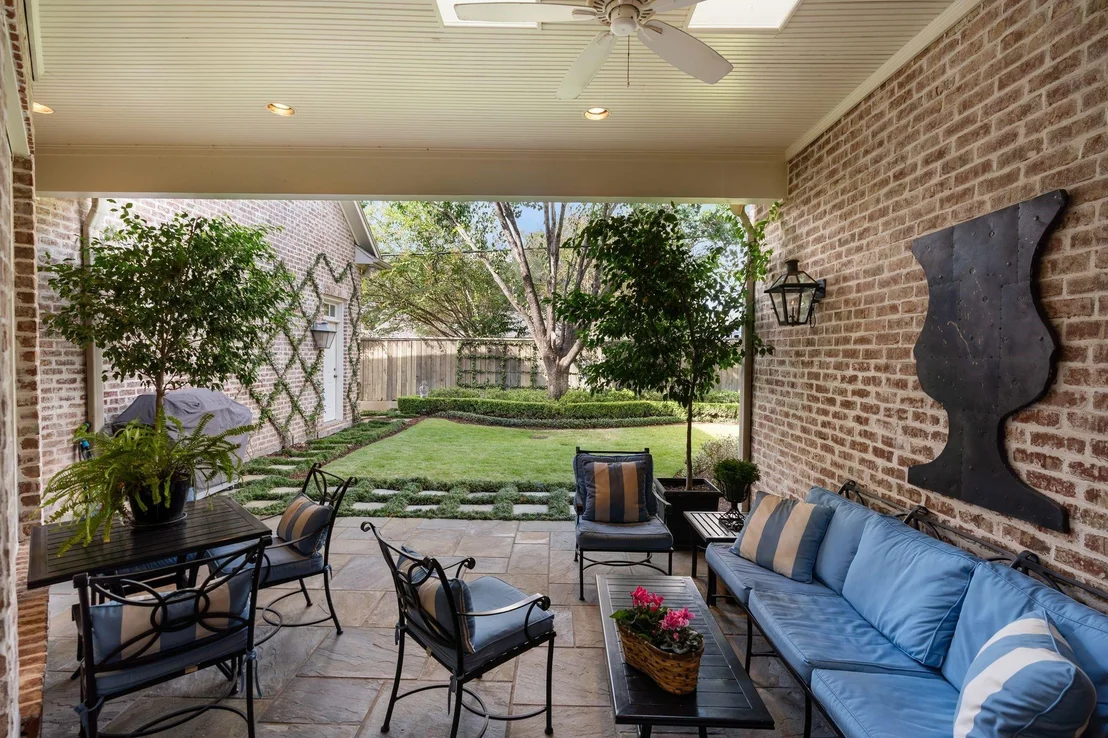 Photo of 6218 Longmont Drive
