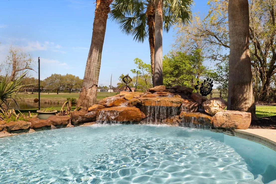 Photo of 2823 Irvington Drive