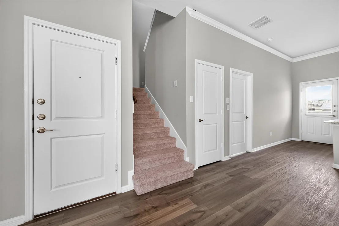 Photo of 18724 Crescent Trails Circle