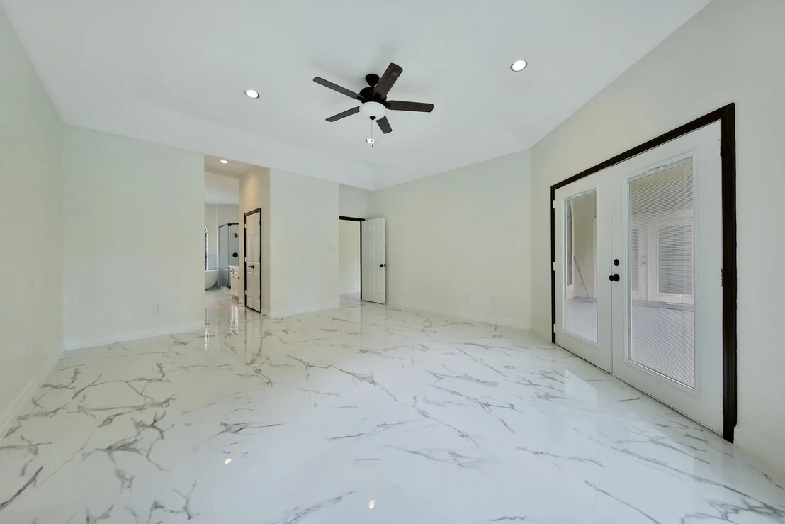 Photo of 2283 Deer Cove Trail
