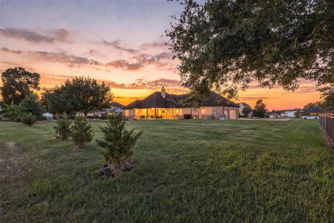 Photo of 8518 Lofty Pines