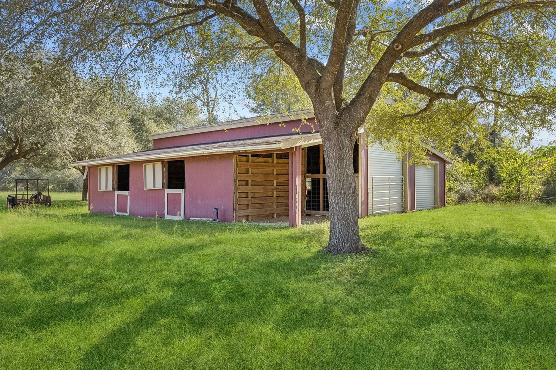 Photo of 1140 Bartlett Road