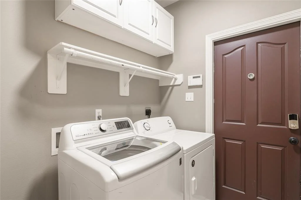 Photo of 906 Mcdaniel Drive