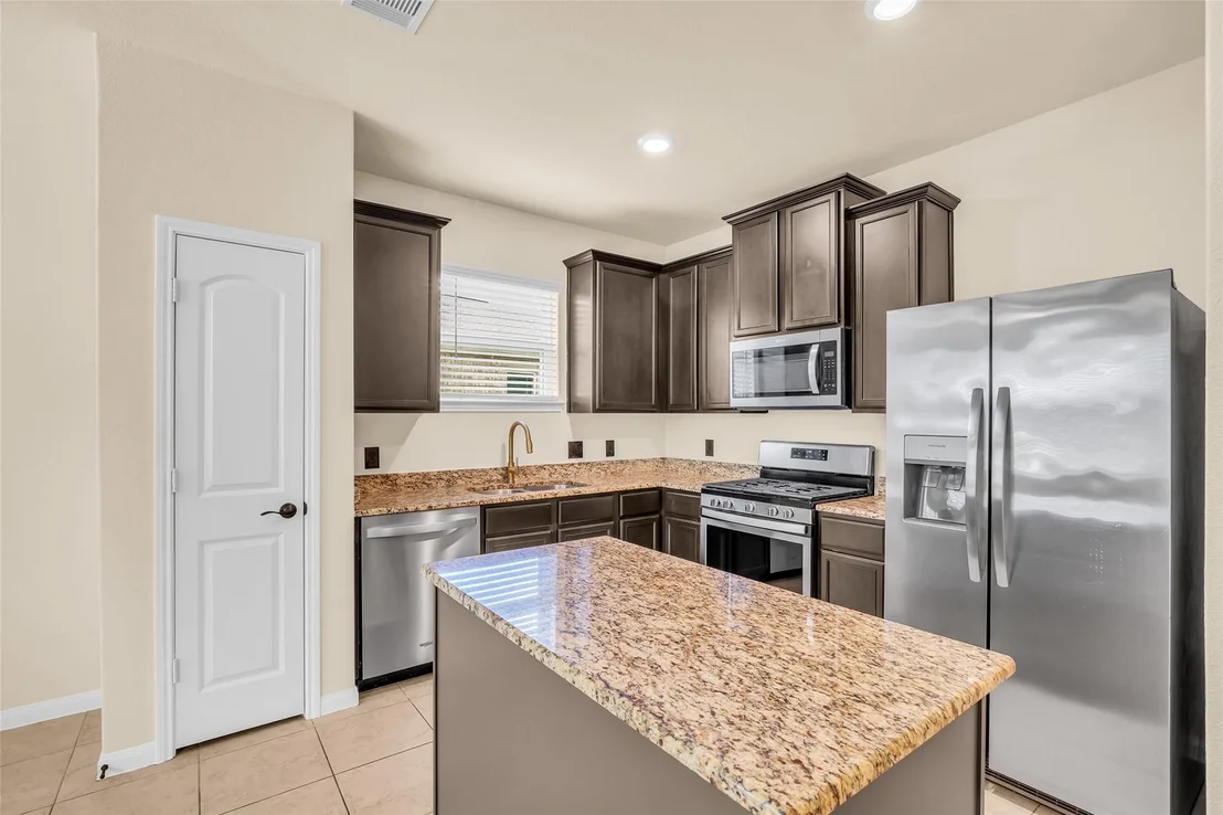 Photo of 7622 Dragon Pearls Lane
