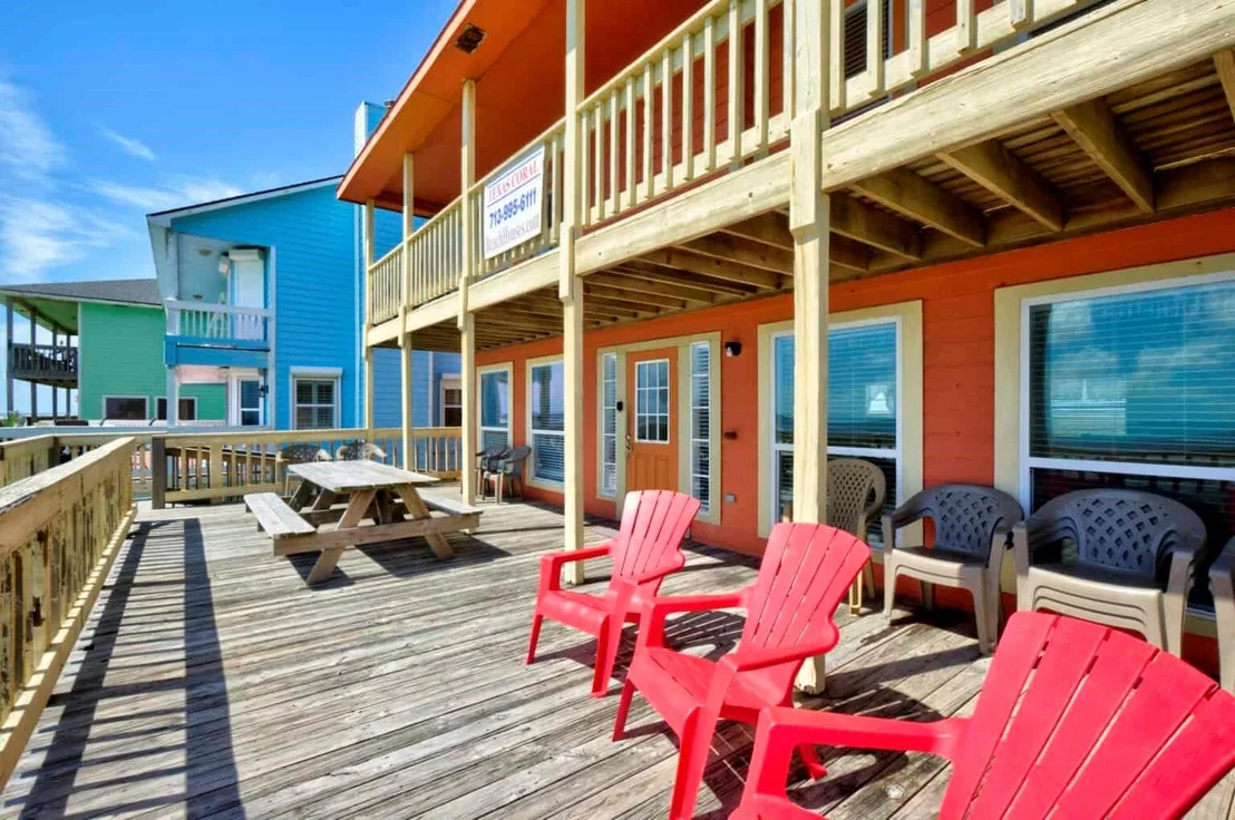 Photo of 2446 Bluewater Highway