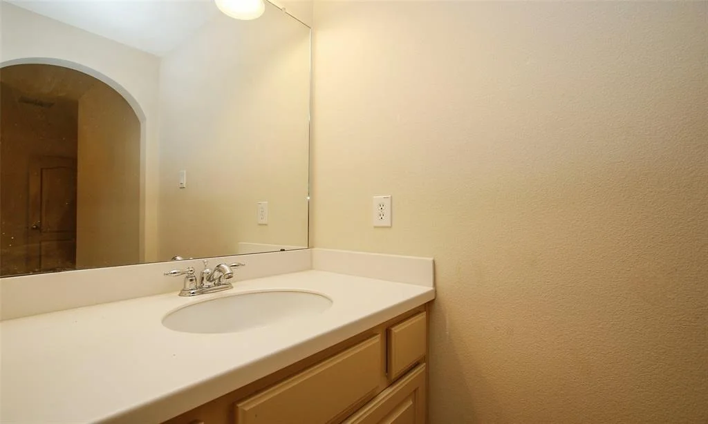 Photo of 1606 Noble Pointe Drive