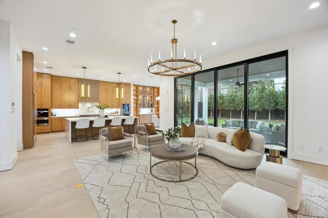 Photo of 2118 Westgate Drive