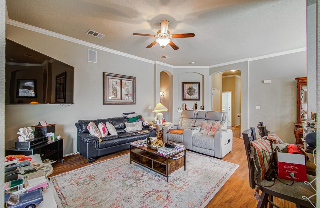 Photo of 957 Oak Terrace Drive