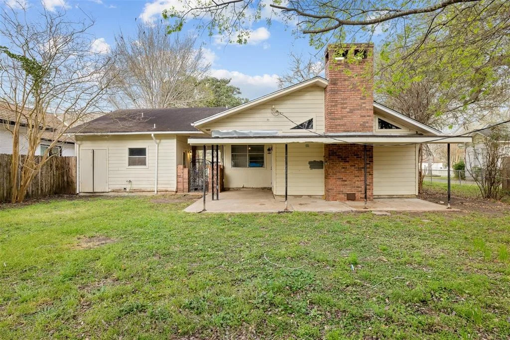 Photo of 727 Travis Street
