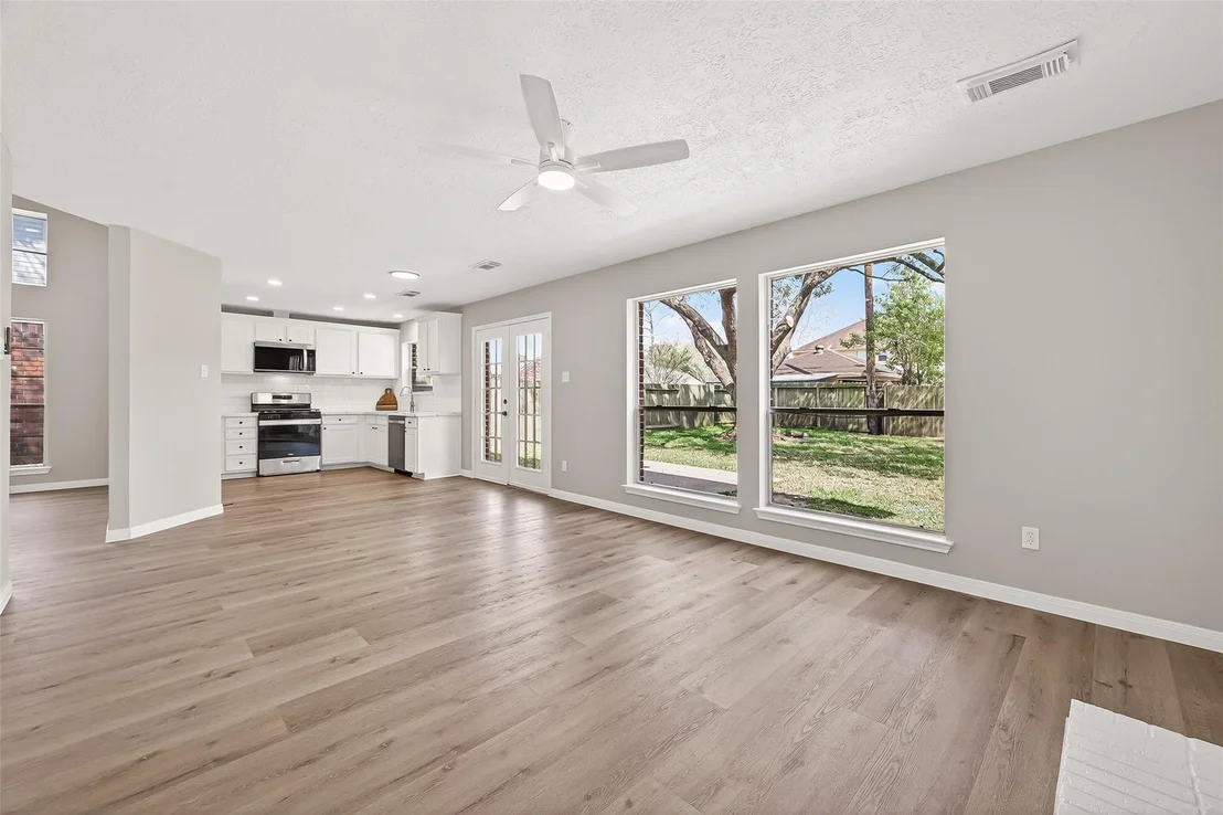 Photo of 1027 Long Prairie Drive