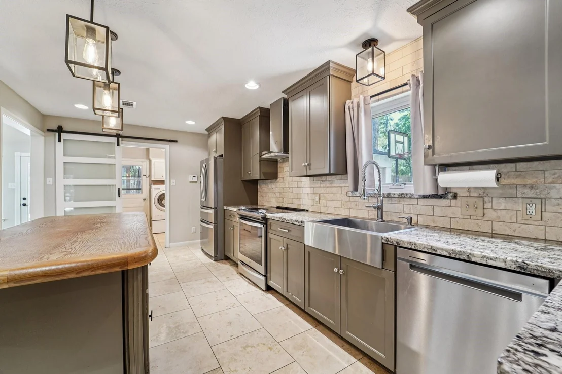 Photo of 6219 Elmgrove Road