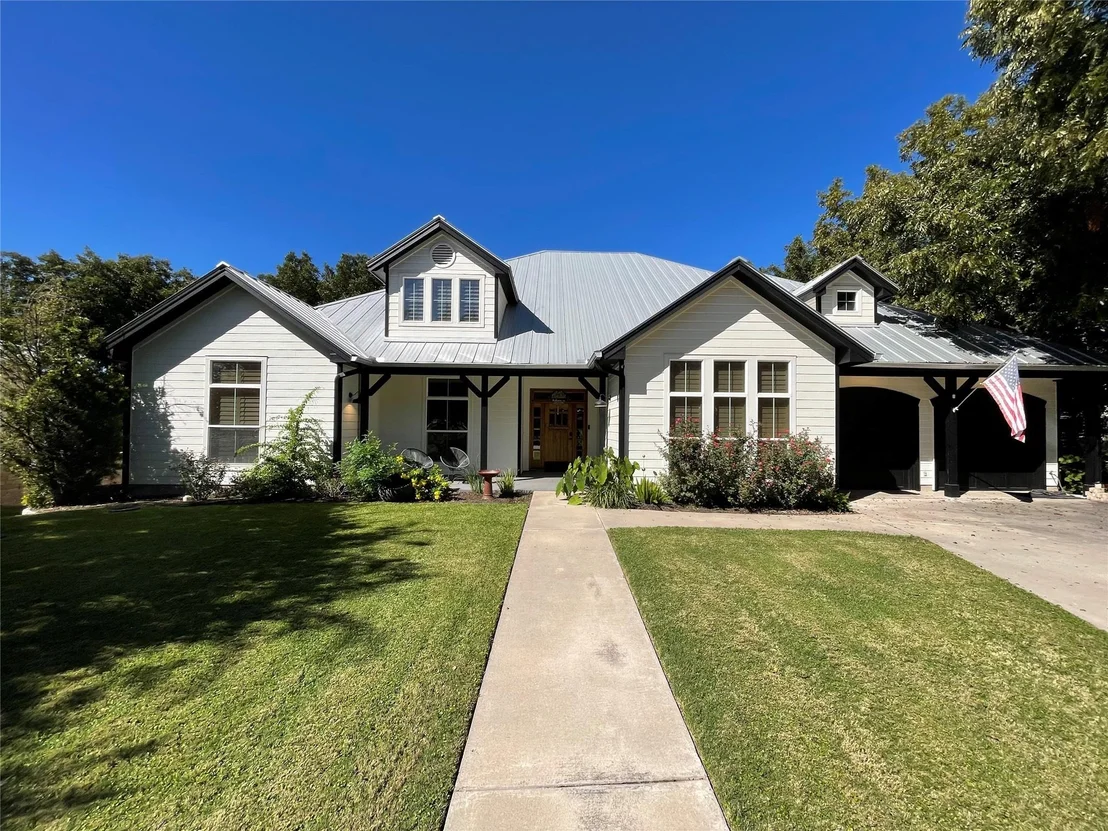 Photo of 311 River Ranch Road