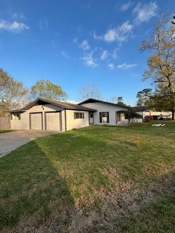 Photo of 4220 Redwood Drive