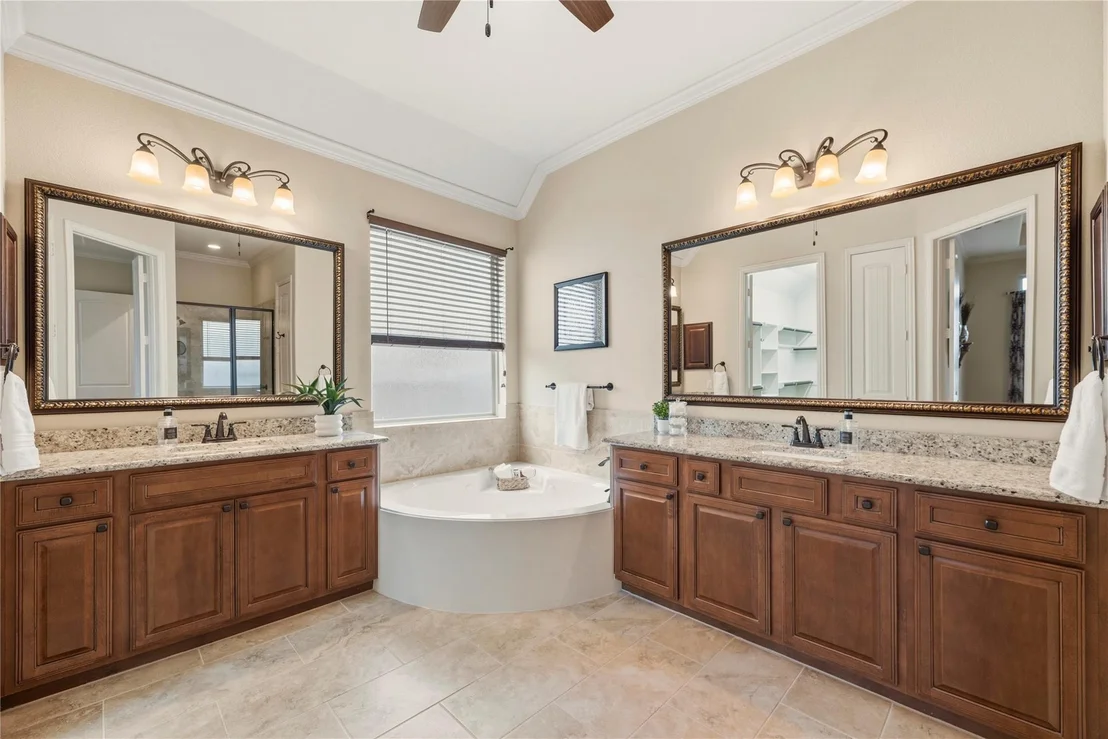 Photo of 5811 Green Meadows Lane