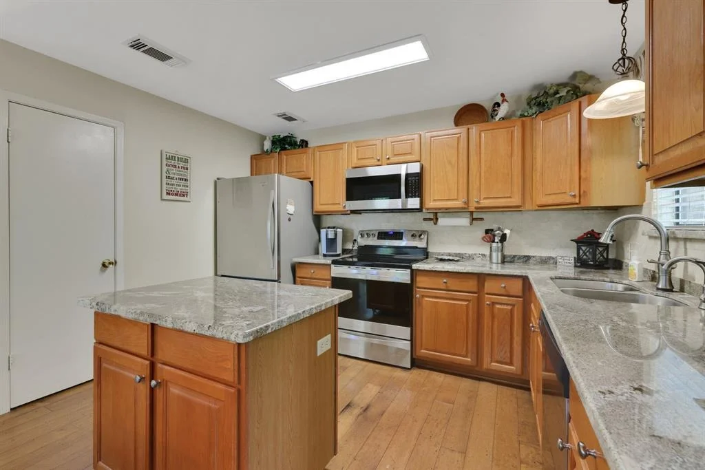 Photo of 1103 Lakeview Estates Drive