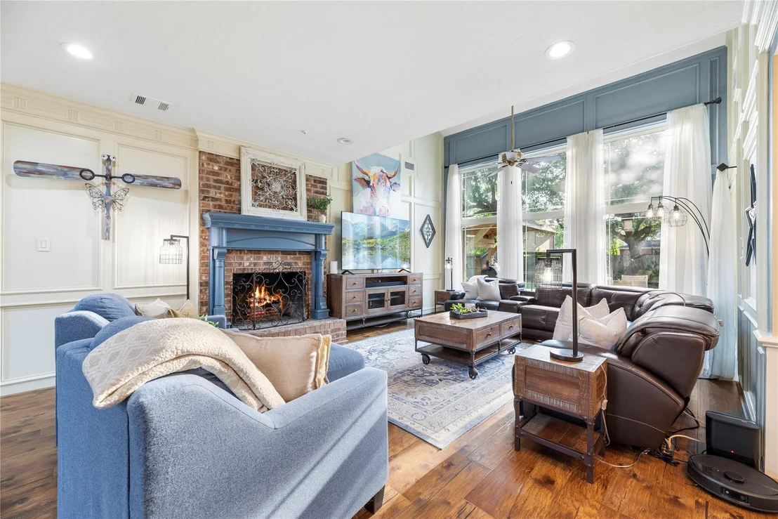 Photo of 2933 E Elm Circle