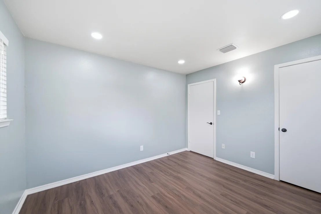 Photo of 1416 Linwood Drive
