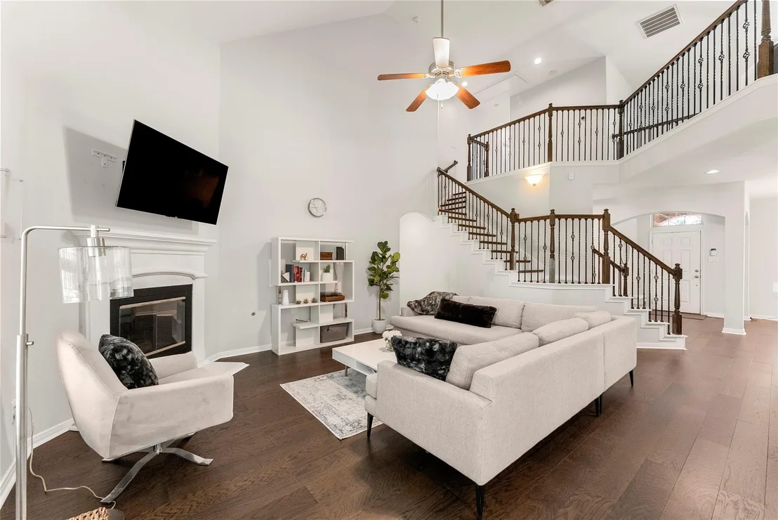 Photo of 2434 Garden Falls Drive