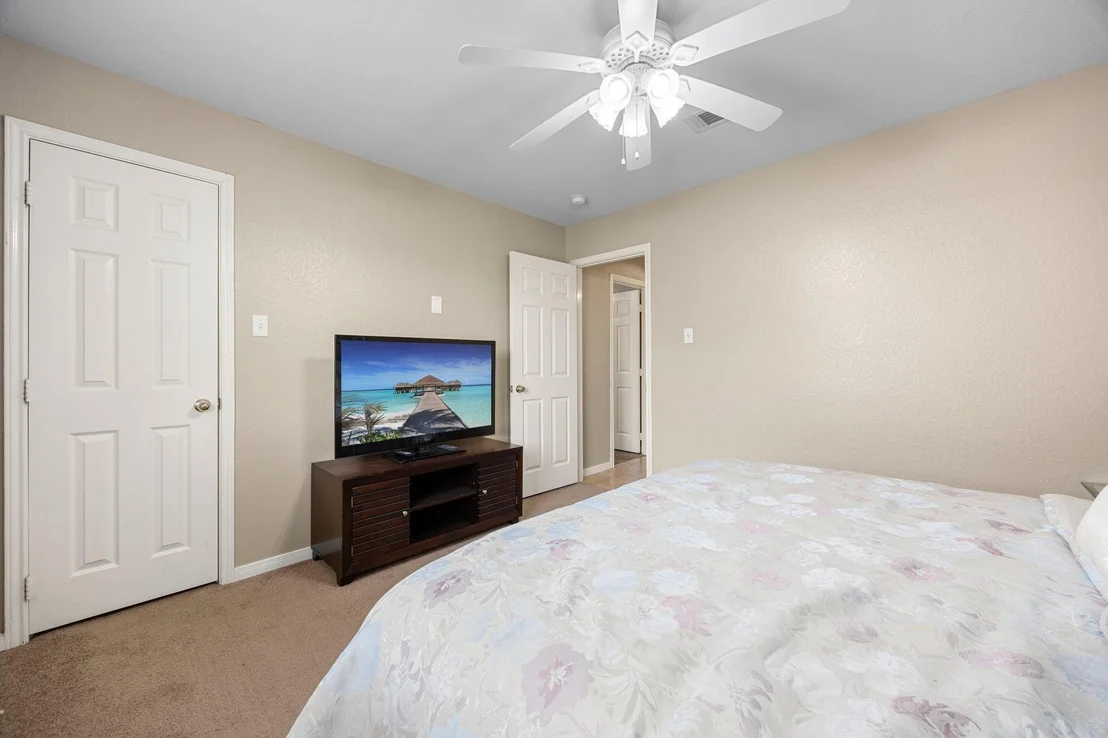 Photo of 24003 Lestergate Drive
