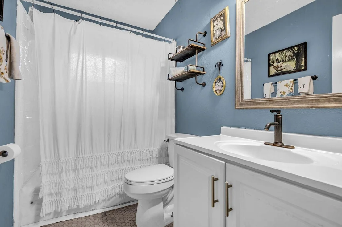 Photo of 18019 Blundell Drive