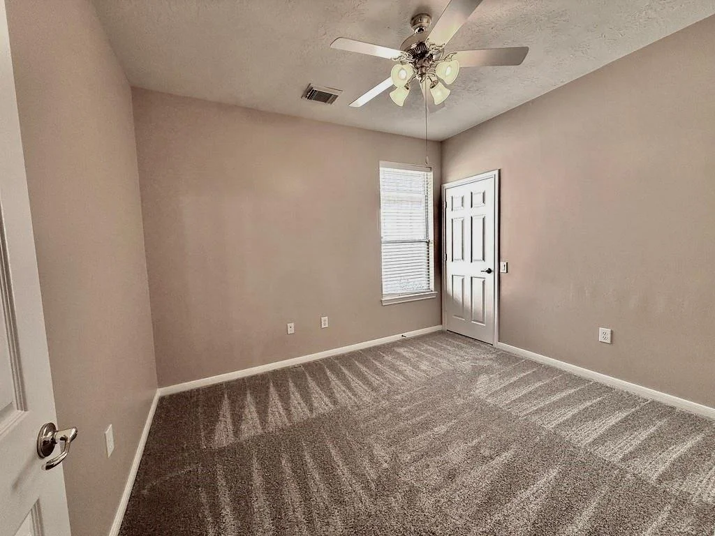 Photo of 90 Country Gate
