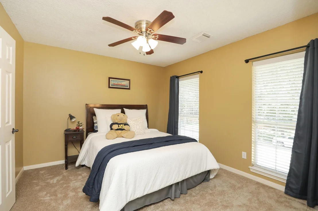 Photo of 427 W North Hill Drive