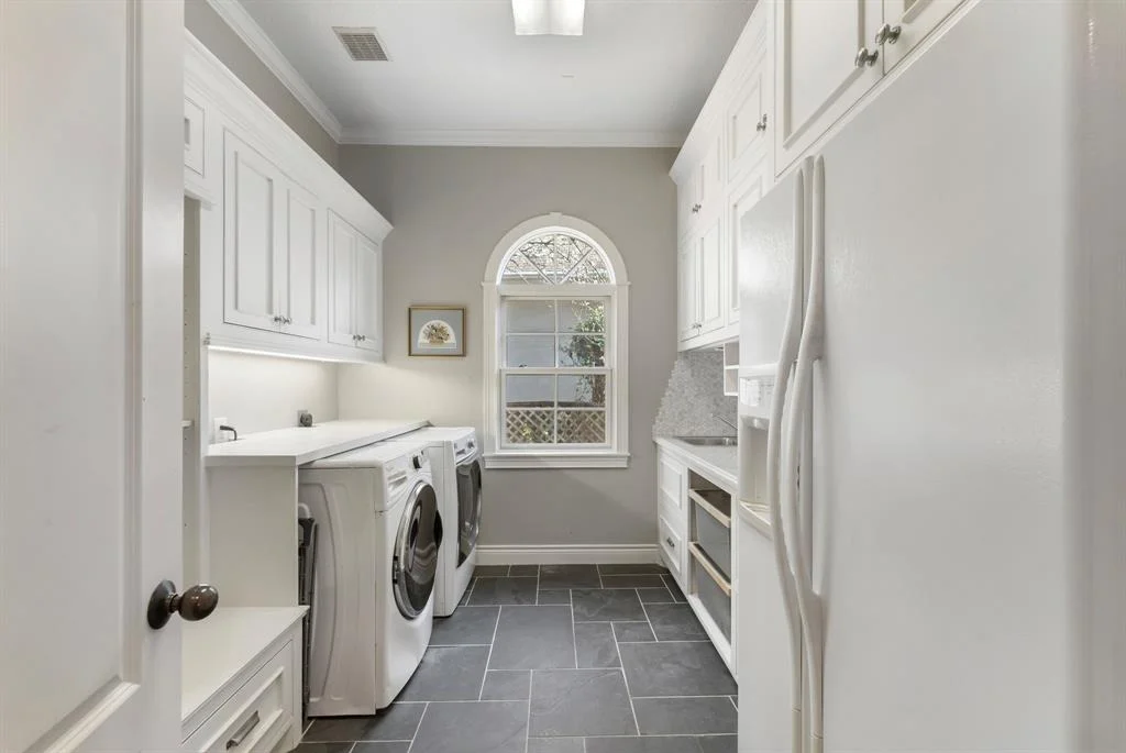 Photo of 47 Lenox Hill Drive