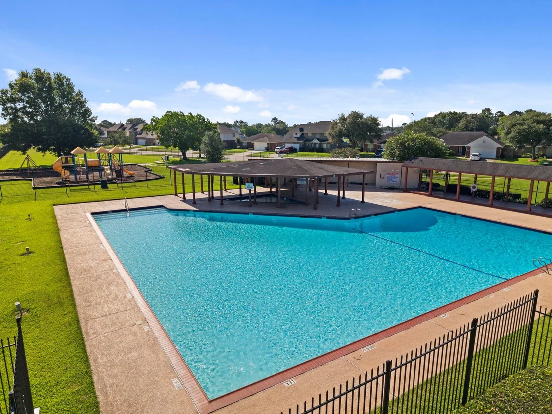 Photo of 17027 Clan Macintosh Drive