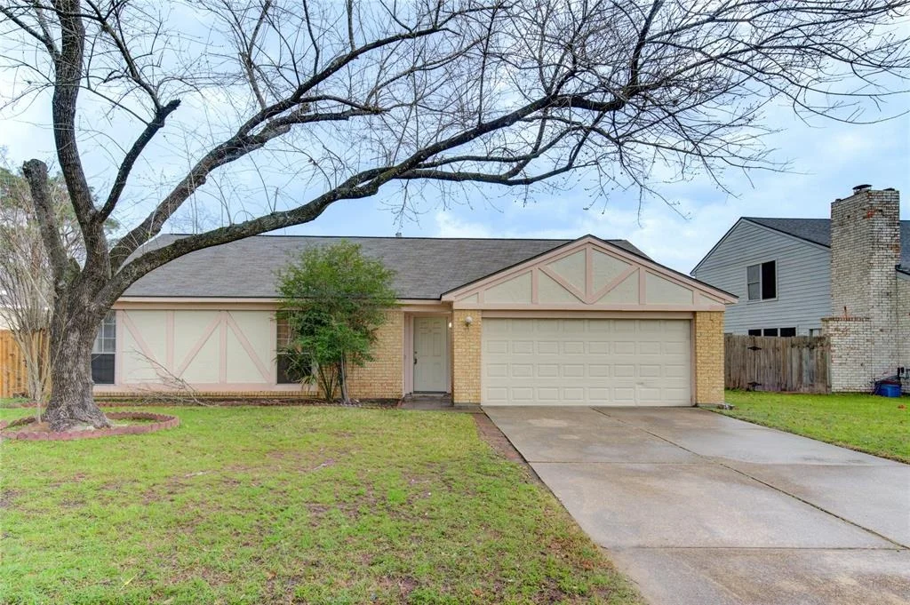 Photo of 15926 N Bend Drive